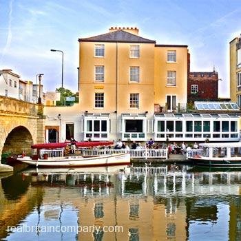 Cruise and Dine at the Folly