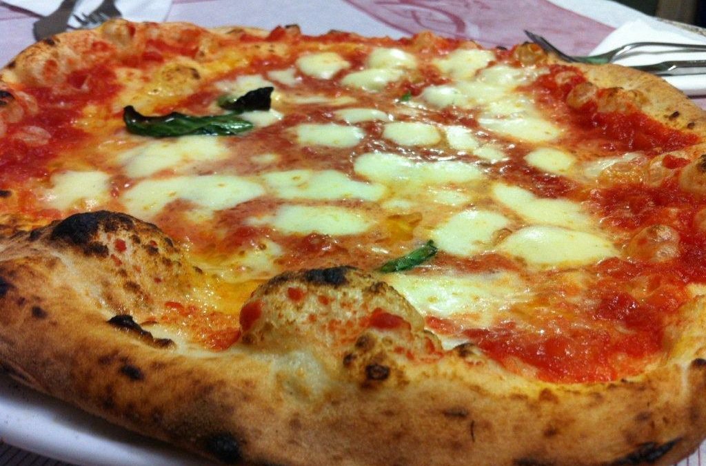The Best Pizza in Naples | The Real Britain Company