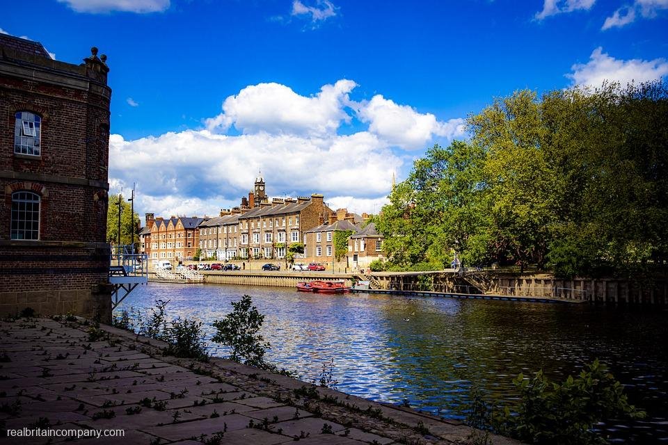 10 Must-Visit Family-Friendly Attractions Across the UK