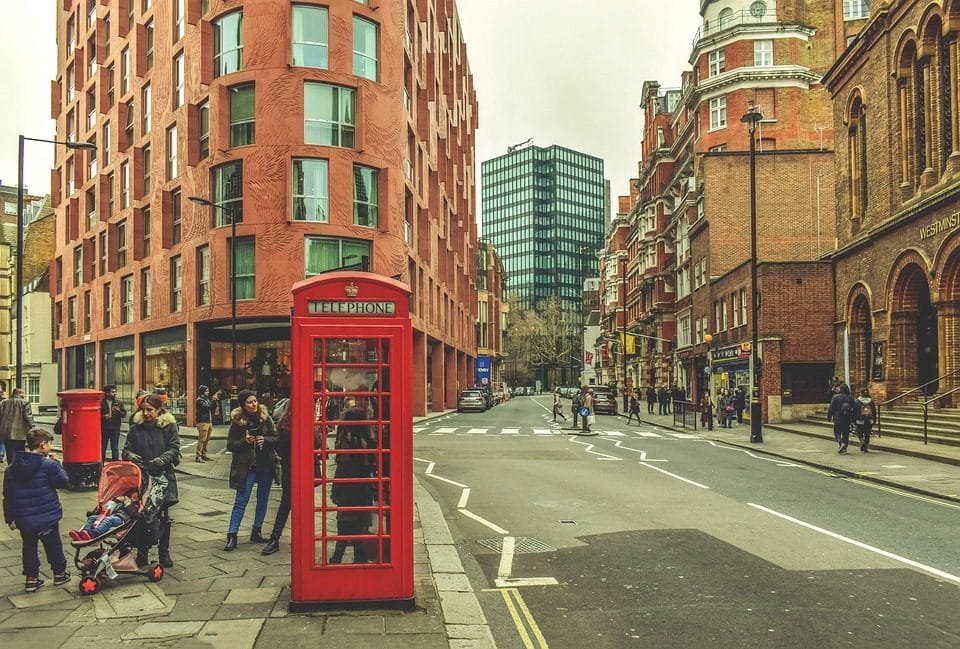 A Journey Through Time: Historical Facts That Will Fascinate UK Travelers