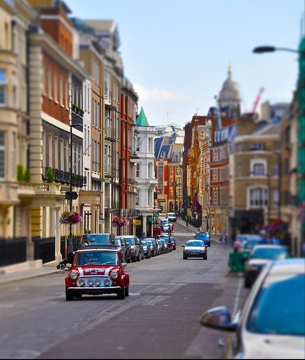 Hailing History: The Intriguing Tale of Britain’s Iconic Black Cabs